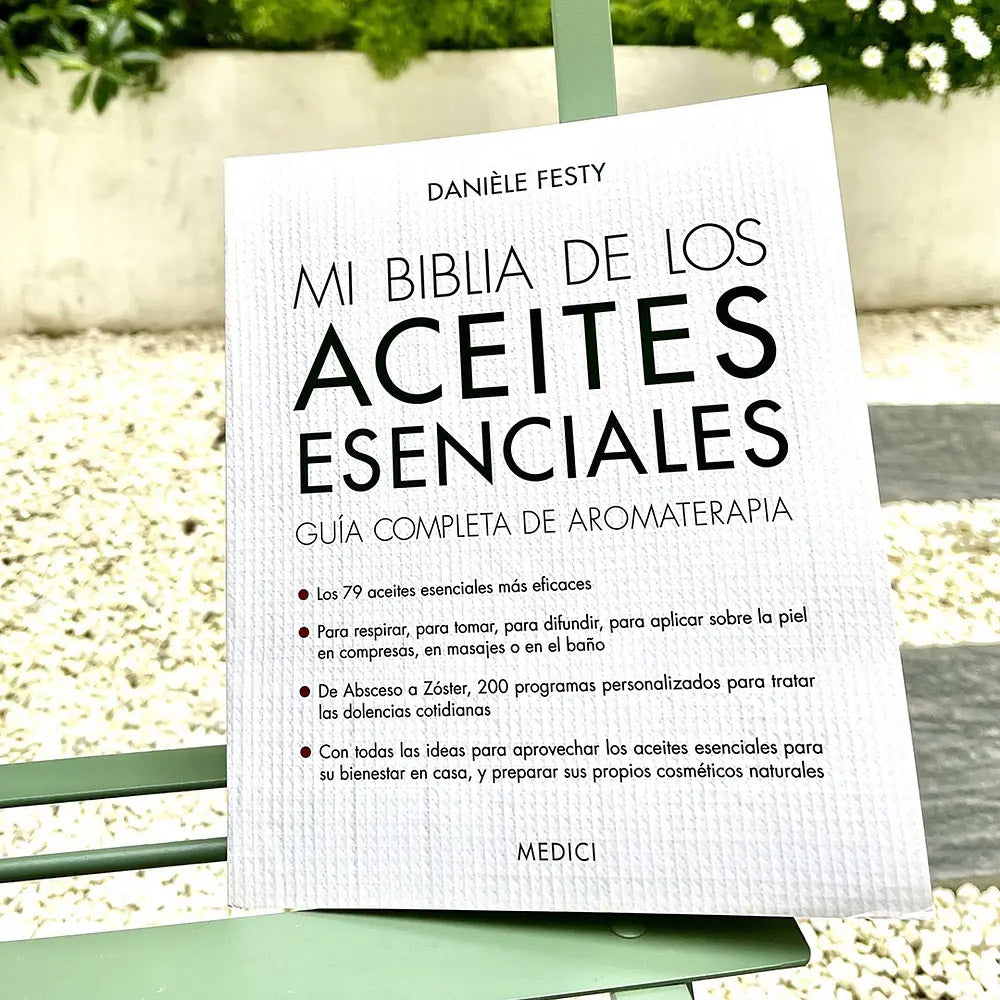 Libro "Mi Biblia De Los Aceites Esenciales" 200 Recetas Para Tratar Dolencias