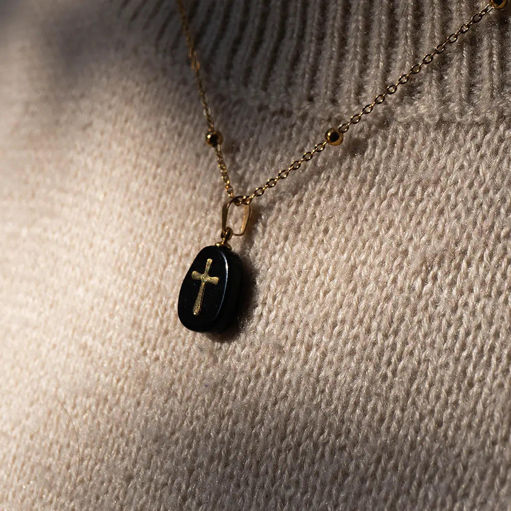 Joya colgante cruz ágata negra, protección, mal de ojo, miedos, depresión