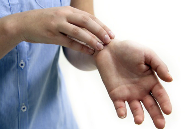 ¿TE PICA LA PIEL? Una solución con aceites esenciales